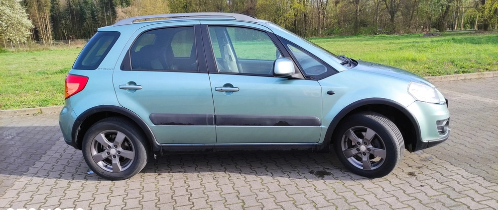 Suzuki SX4 cena 27000 przebieg: 184000, rok produkcji 2010 z Września małe 121